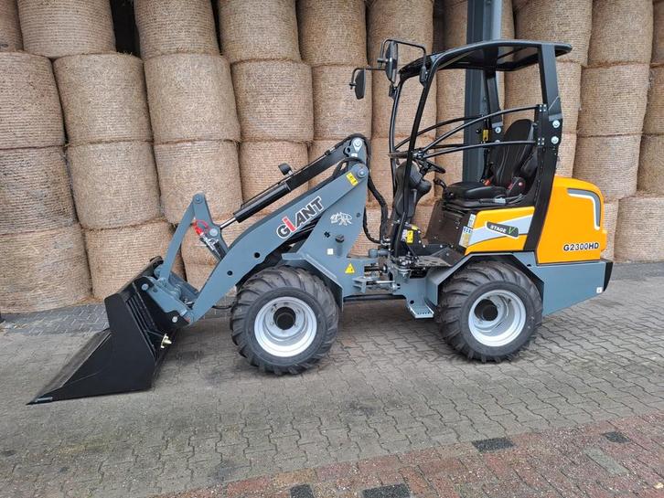 Giant G2300 HD 2025, Zakelijke goederen, Machines en Bouw | Kranen en Graafmachines, Ophalen of Verzenden