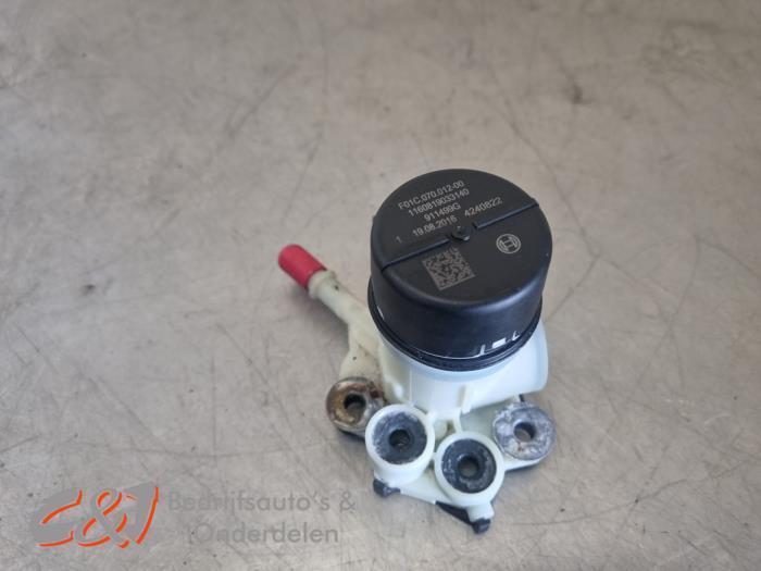 Adblue pomp van een Opel Vivaro, Auto-onderdelen, Brandstofsystemen, Opel, Gebruikt, 3 maanden garantie, Ophalen of Verzenden