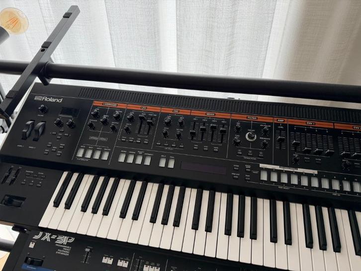 Roland Jupiter X, Muziek en Instrumenten, Synthesizers, Zo goed als nieuw, 61 toetsen, Roland, Ophalen