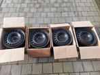 Vier stalen velgen maat 17 inch, Ophalen