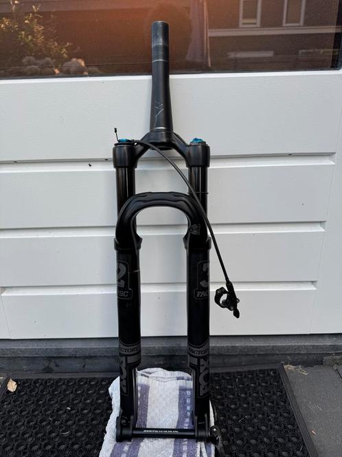 Fox 100mm 29er voorvork Factory step-cast Boost., Fietsen en Brommers, Fietsonderdelen, Zo goed als nieuw, Mountainbike, Voorvork