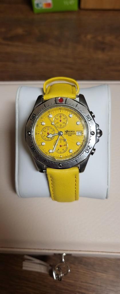 Montre Rodania chronographe Suisse Quartz cadran jaune, Bijoux, Sacs & Beauté, Montres | Enfants, Jaune, Enlèvement