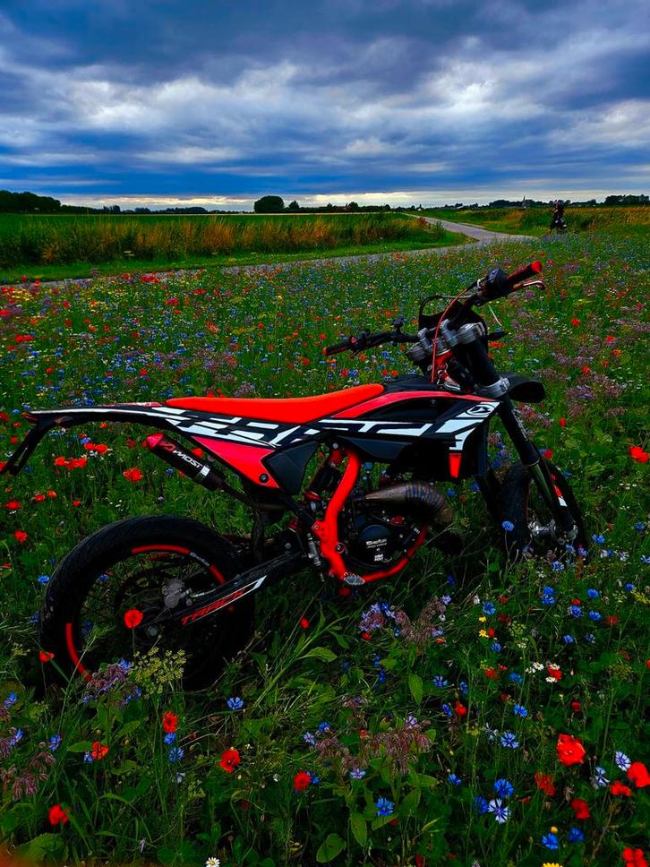 Beta rr50 track, snel!, Fietsen en Brommers, Brommers | Crossbrommers, Zo goed als nieuw, Ophalen