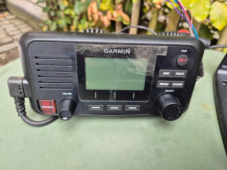 VHF Garmin 115i, Watersport en Boten, Navigatiemiddelen en Scheepselektronica, Zo goed als nieuw, Communicatie, Ophalen of Verzenden