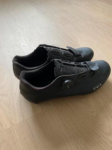 Fizik tempo overcurve r5 fietsschoenen disponible aux enchères