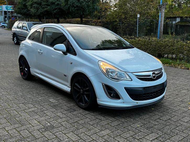 Opel Corsa 1.4 benzine, Auto's, Opel, Particulier, Benzine, Ophalen