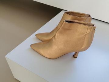*VAL* Nieuwe Bianca Di enkellaarsjes, dames. mt 39  beschikbaar voor biedingen