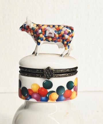 Porselein Doosje  beschikbaar voor biedingen