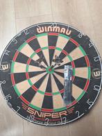 Winmau darts board met winmau pijltjes, Ophalen of Verzenden, Zo goed als nieuw