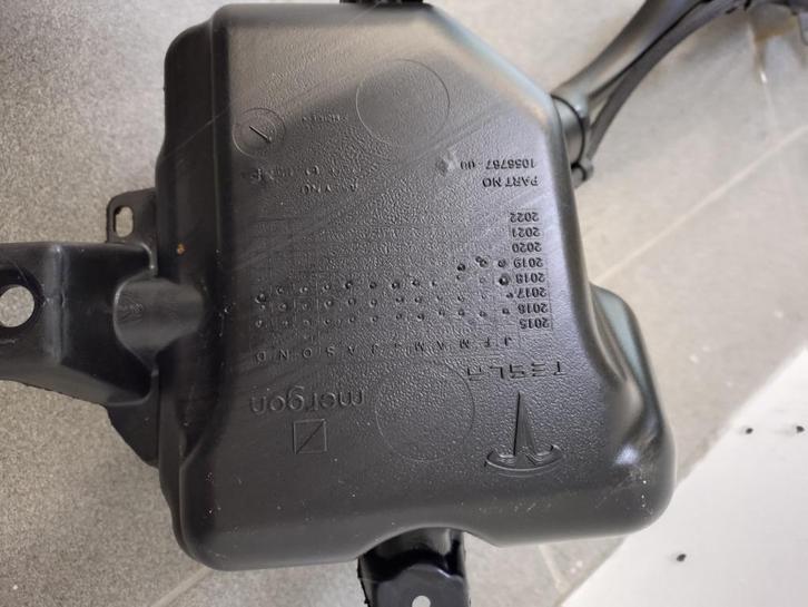Ruitensproeier reservoir Tesla Model X 2018, Auto-onderdelen, Ruiten en Toebehoren, Nieuw, Ophalen of Verzenden