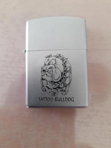 Vintage Zippo : Tattoo Bulldog beschikbaar voor biedingen