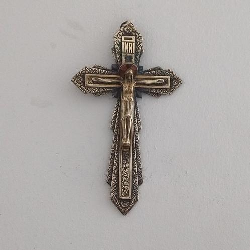 Bronzen kruisbeeld, Antiek en Kunst, Antiek | Religieuze voorwerpen, Ophalen of Verzenden