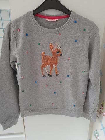 Grijze sweater met hertje.  Someone beschikbaar voor biedingen