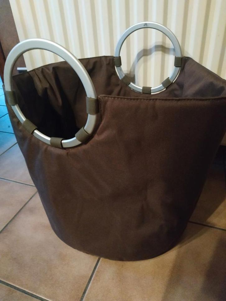 Grote winkeltas  Nieuw !, Handtassen en Accessoires, Tassen | Reistassen en Weekendtassen, Zo goed als nieuw, Bruin, 35 tot 55 cm