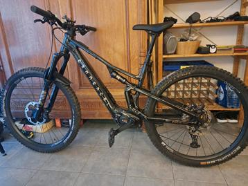 Commencal tempo power essential 2025. beschikbaar voor biedingen