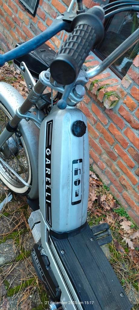 Oldtimer garelli met papieren, Fietsen en Brommers, Brommers | Oldtimers, Overige merken, Klasse A (25 km/u), Ophalen