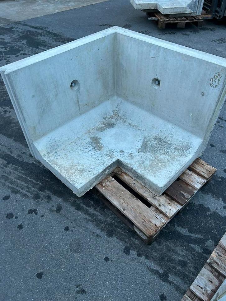 Beton keerwanden, Bricolage & Construction, Planches & Dalles, Utilisé, Autres matériaux, 150 cm ou plus, Enlèvement