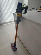 Dyson v10 steelstofzuiger, Elektronische apparatuur, Stofzuigers, Ophalen, Zo goed als nieuw