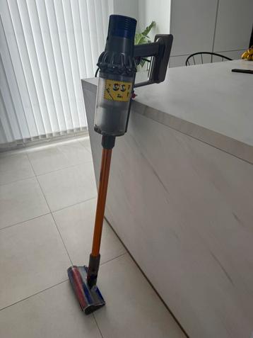 Dyson v10 steelstofzuiger beschikbaar voor biedingen