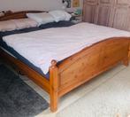 Ikea bedkader en nachtkastje van grenen hout!, Huis en Inrichting, Ophalen, Gebruikt, Bruin, Grenen - IKEA