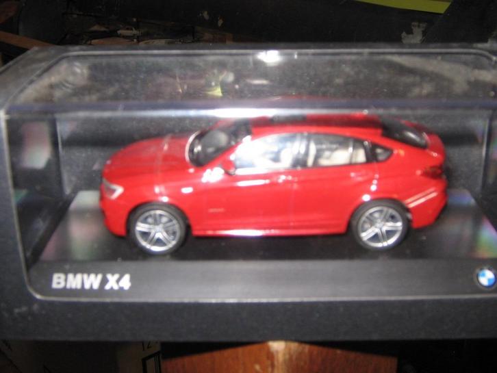 bmw modelauto's op 1/43, Hobby en Vrije tijd, Modelauto's | 1:43, Nieuw, Auto, Overige merken, Ophalen of Verzenden