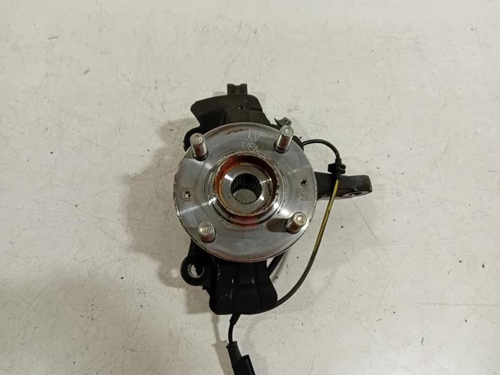 WIELNAAF LINKS VOOR Kia Picanto (JA) (01-2017/-), Auto-onderdelen, Remmen en Aandrijving, Kia, Gebruikt
