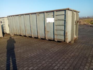 containers beschikbaar voor biedingen
