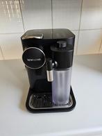 Koffiemachine Nespresso, Ophalen of Verzenden, Zo goed als nieuw, Koffiemachine, Koffiepads en cups