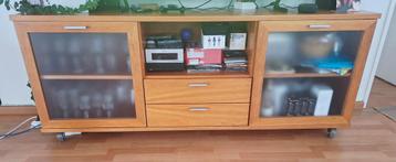 Tv-meubel beschikbaar voor biedingen