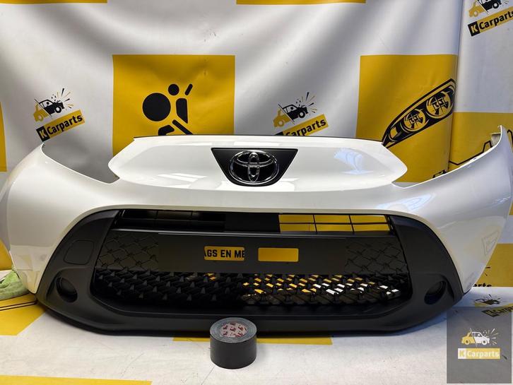 Toyota Aygo X Voorbumper origineelCompleet52119-OH19nieuw, Auto-onderdelen, Carrosserie, Bumper, Toyota, Voor, Gebruikt