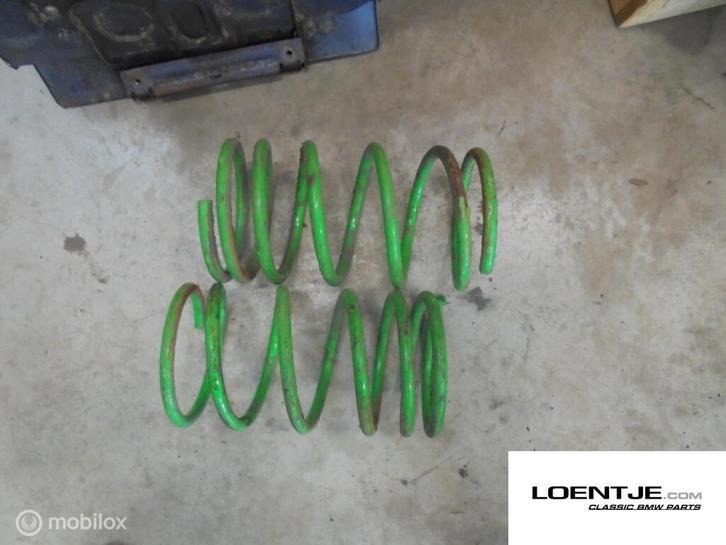 Verlagingsveren voorzijde bmw e30 35i 320i 318i 316i, Auto-onderdelen, Ophanging en Onderstel, BMW, Gebruikt, Ophalen of Verzenden
