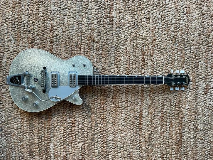 Gretsch '59 Silver Jet, Musique & Instruments, Instruments à corde | Guitares | Électriques, Comme neuf, Semi-solid body, Autres marques