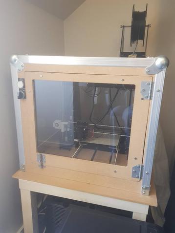 imprimante 3d Anet A8 avec caisson beschikbaar voor biedingen