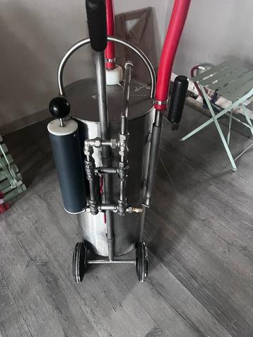 Vetpomp 40 l combisteel voor friteuze beschikbaar voor biedingen