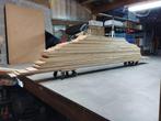 HOUT - 17 op 1 cm - dennenhout, Ophalen, Zo goed als nieuw