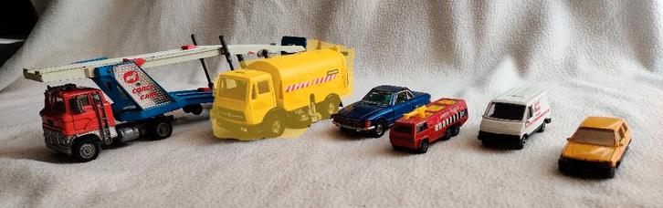 VINTAGE DINKY, CORGI, Hobby en Vrije tijd, Modelauto's | Overige schalen, Gebruikt, Ophalen of Verzenden