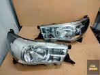 Toyota Hilux VIII Gewone lamp links rechts, Gebruikt, Toyota