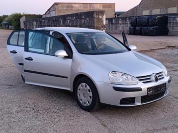 Golf 5/benzine Euro 4/ 155024 km/ bluetooth  Gps  beschikbaar voor biedingen