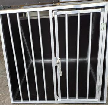 Honden bench Nieuw.Koopje. beschikbaar voor biedingen