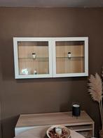 Vitrine Besta, Ophalen, Met deur(en), 100 tot 150 cm, Zo goed als nieuw