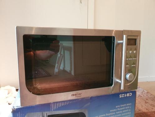 Microwave Oven for Sale - Four à micro-ondes à vendre -, Electroménager, Micro-ondes, Comme neuf, Autoportant, 45 à 60 cm, Gril