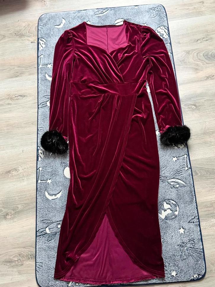 Robe de soirée élégante portée une seule fois, Vêtements | Femmes, Vestes | Hiver, Comme neuf, Taille 38/40 (M), Autres couleurs