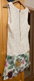 Tuniek of korte jurk, Desigual, Kleding | Dames, Jurken, Maat 38/40 (M), Wit, Ophalen of Verzenden, Zo goed als nieuw