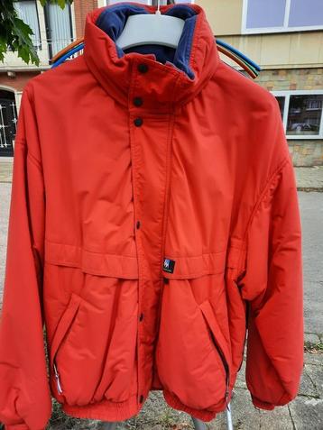 anorak/gilet de ski d'hiver rouge disponible aux enchères