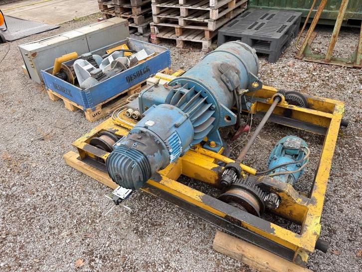 Staaldraadtakel Demag incl. wielstellen, 10 ton. P-takel, Doe-het-zelf en Bouw, Lieren en Takels, Gebruikt, Elektrisch, Ophalen