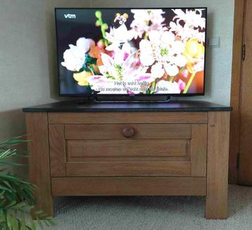 TV- kast beschikbaar voor biedingen