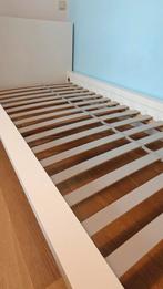 Eenpersoons Ikea bed met lattenbodem, en matras., Huis en Inrichting, Ophalen, Zo goed als nieuw, Eenpersoons