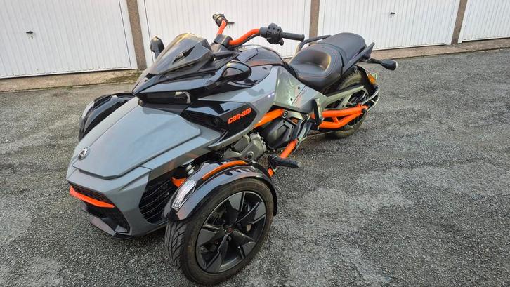 Can am spyder f3 2021 3000km gereden akropvic nieuwstaat, Motoren, Quads en Trikes, Ophalen of Verzenden