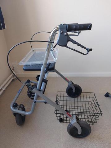 Rollator nooit buiten geweest beschikbaar voor biedingen