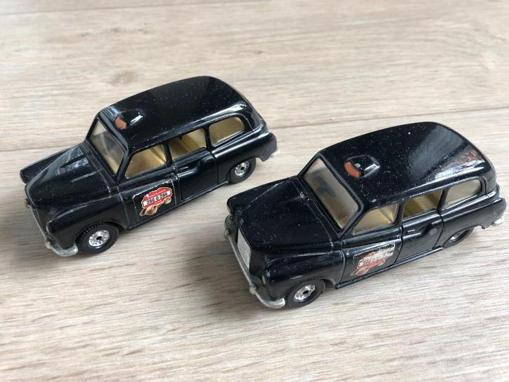 2 x CORGI voiture taxi Austin London taxi Londres, Antiek en Kunst, Antiek | Speelgoed, Ophalen of Verzenden